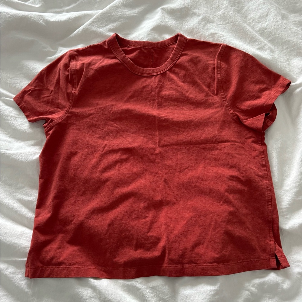 Lululemon red/orange Classic Fit cotton-blend t-shirt; size 6